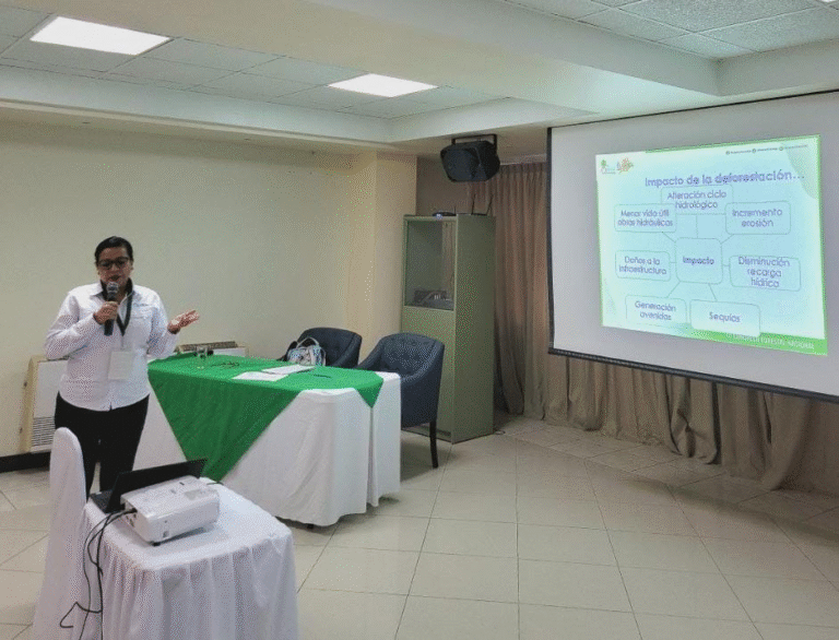 El INDE es parte del XII Congreso Forestal Nacional en Petén