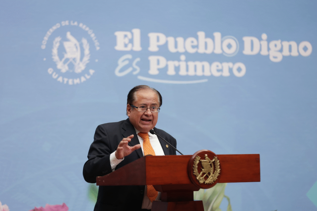 Implementan estrategias para expandir la electrificación en el país.